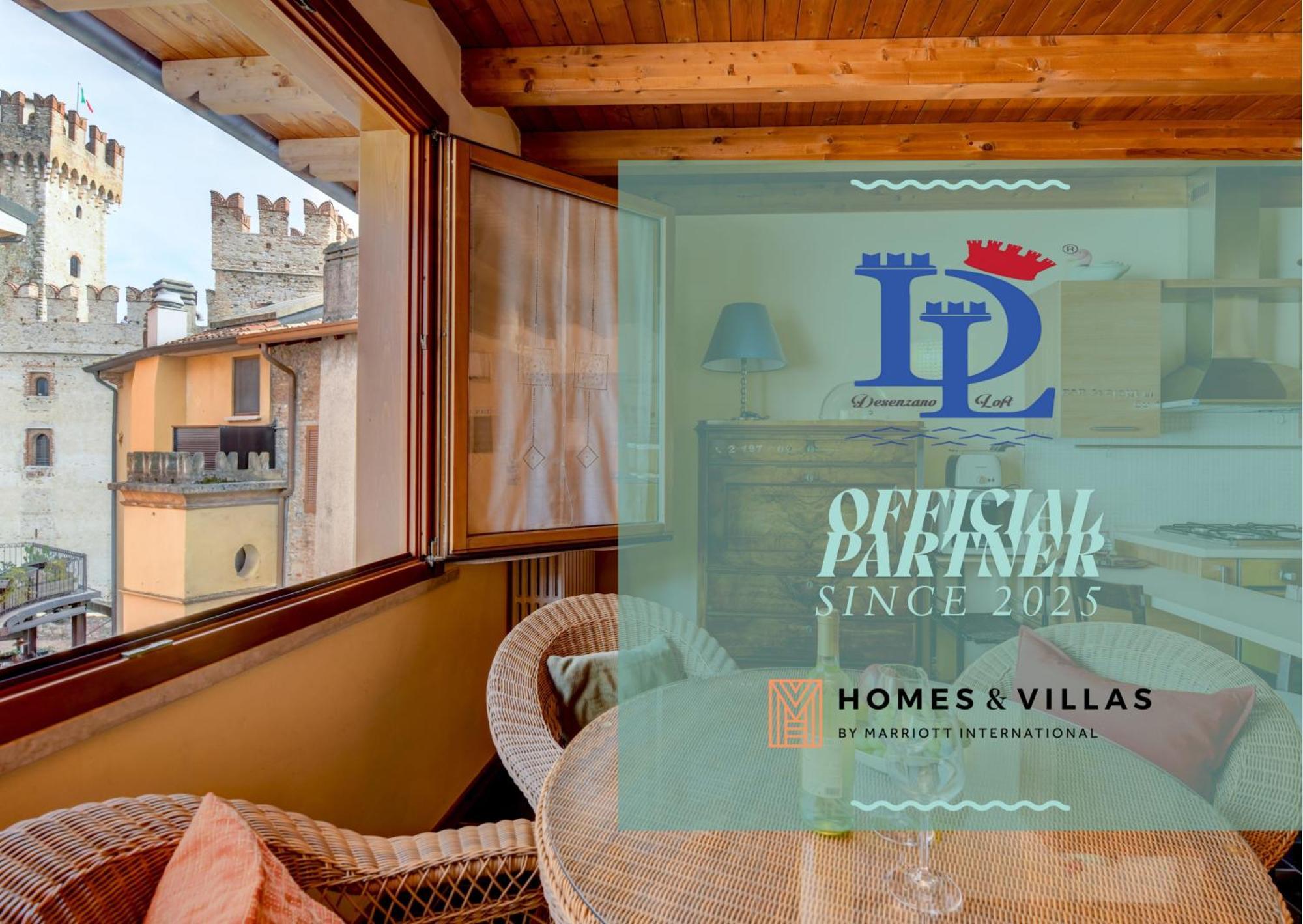 Desenzanoloft Official Partner Marriott Homes & Villas -Penthouse Never Say Never Sirmione Castle View Zewnętrze zdjęcie