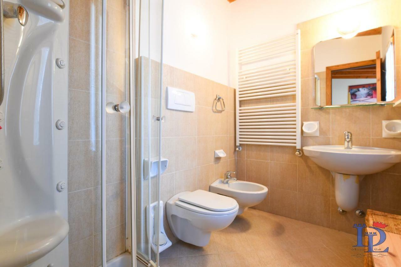 Desenzanoloft Official Partner Marriott Homes & Villas -Penthouse Never Say Never Sirmione Castle View Zewnętrze zdjęcie