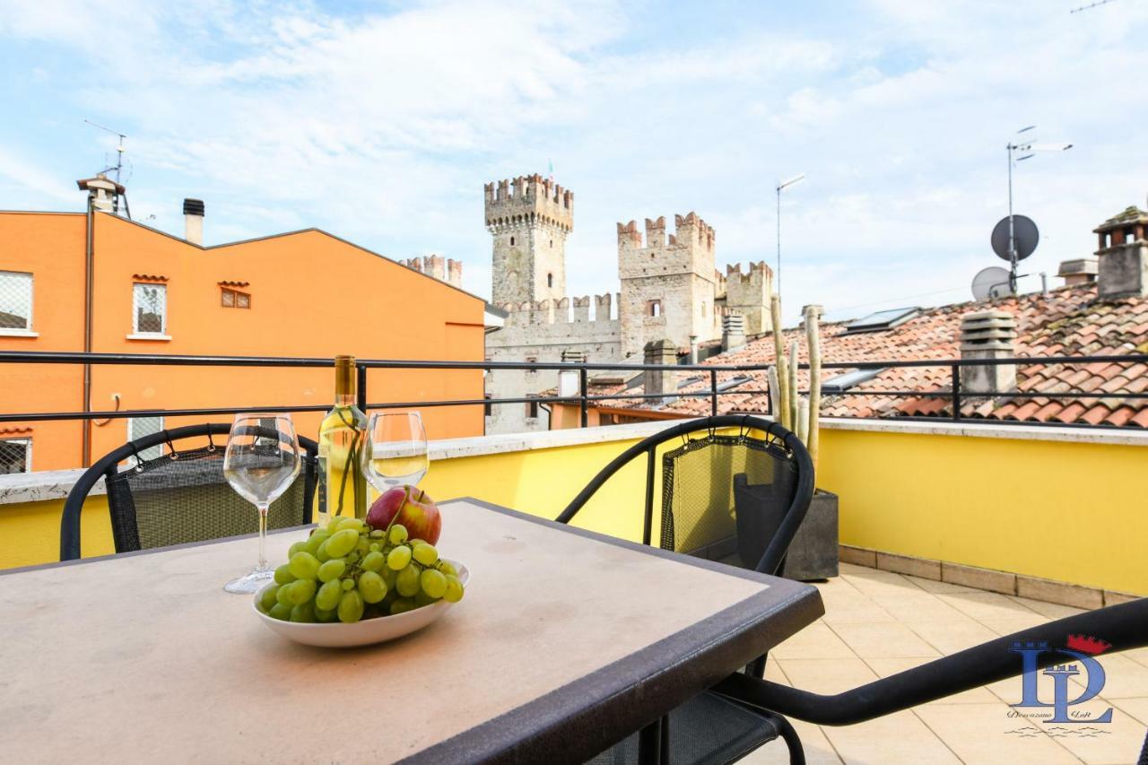 Desenzanoloft Official Partner Marriott Homes & Villas -Penthouse Never Say Never Sirmione Castle View Zewnętrze zdjęcie